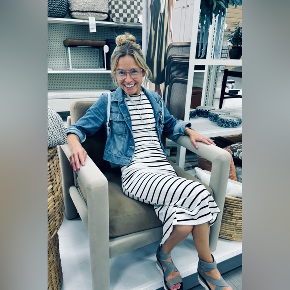 Meet your Posher, Jillian - Picture 3 of 6